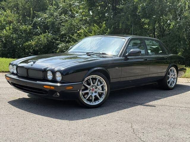 2002 JAGUAR XJR