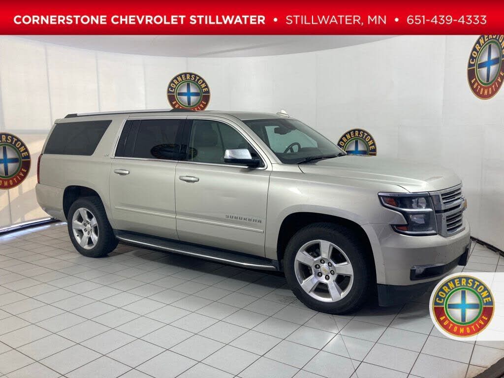 2016 CHEVROLET Suburban
