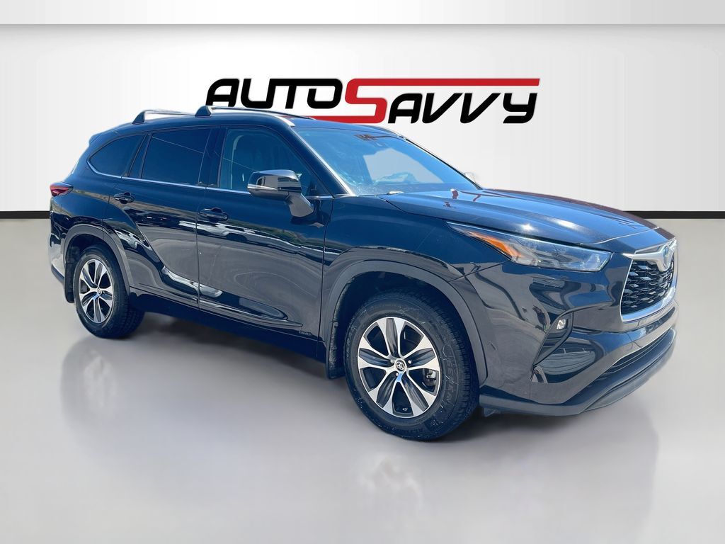 2022 TOYOTA Highlander
