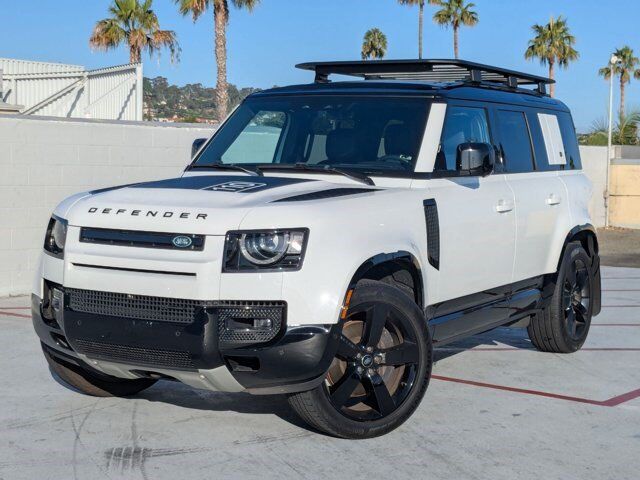 2022 LAND ROVER Defender