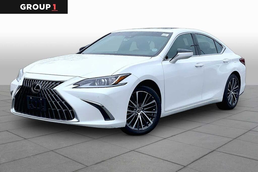 2024 LEXUS ES