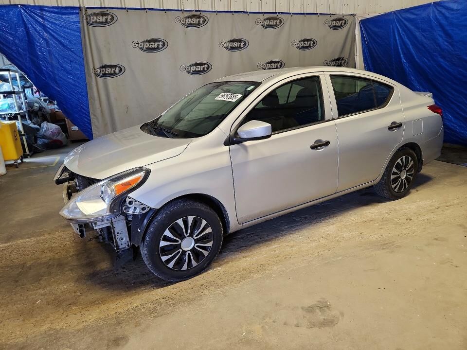 2019 NISSAN Versa