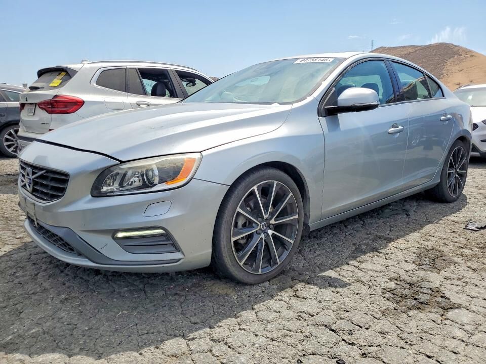 2017 VOLVO S60