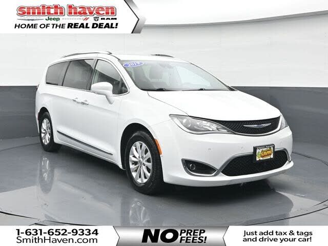 2019 CHRYSLER Pacifica