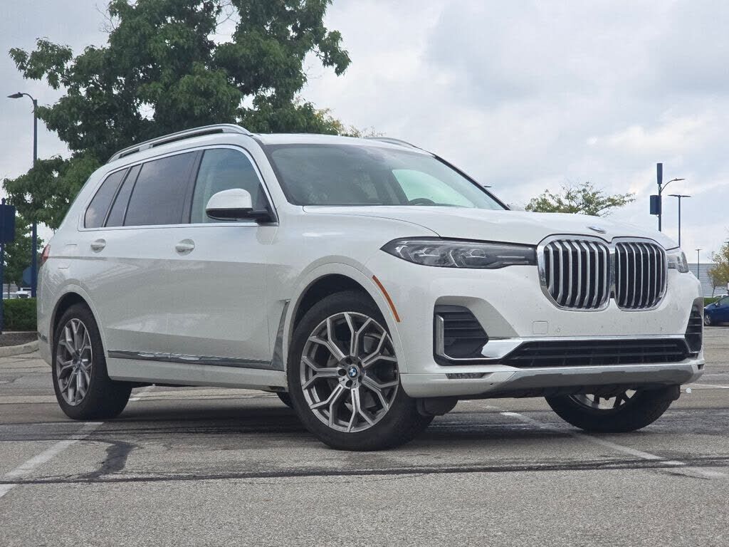 2021 BMW X7