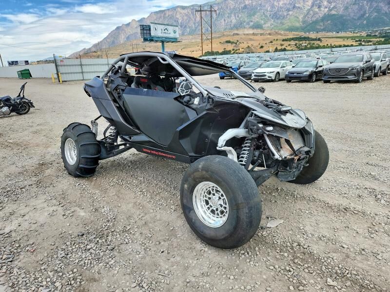 2024 CAN-AM Maverick R