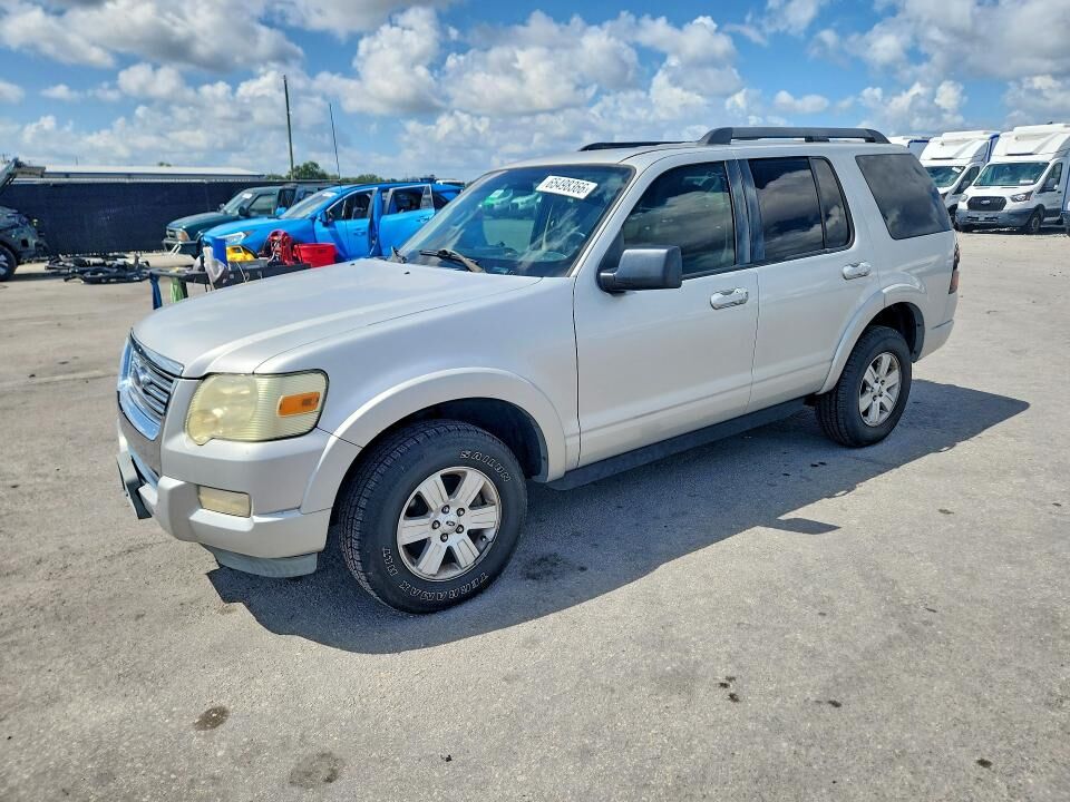 2010 FORD Explorer