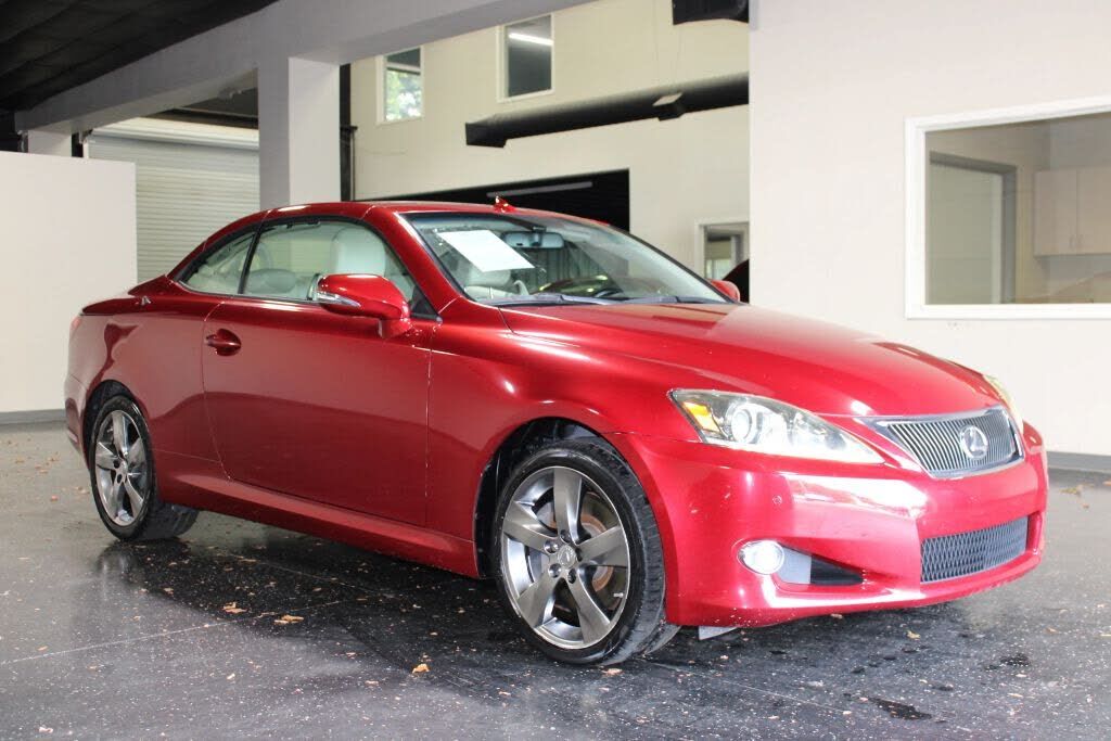 2011 LEXUS IS