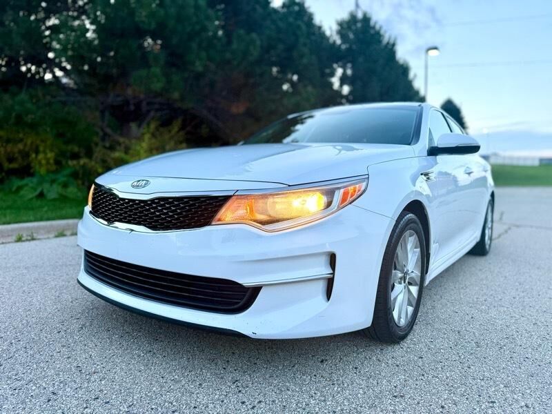 2017 KIA Optima