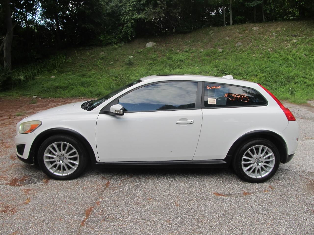 2011 VOLVO C30