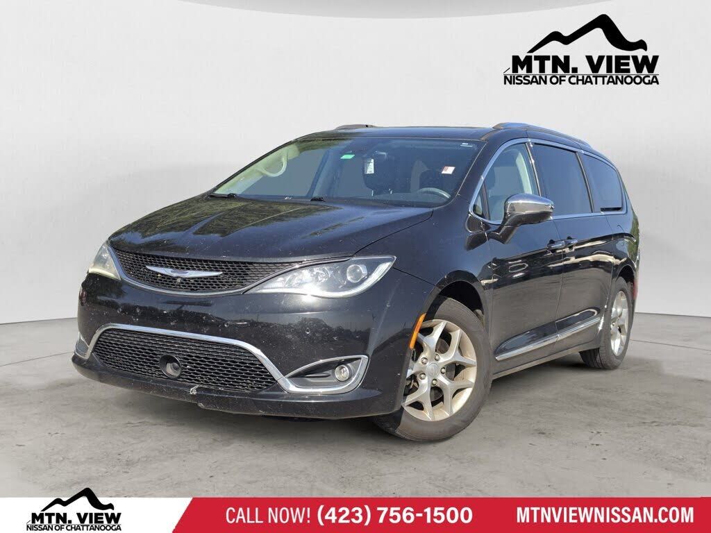 2017 CHRYSLER Pacifica