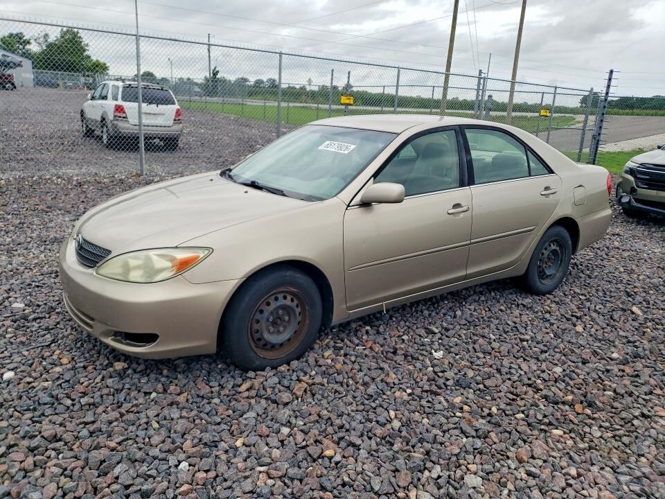 2004 TOYOTA Camry