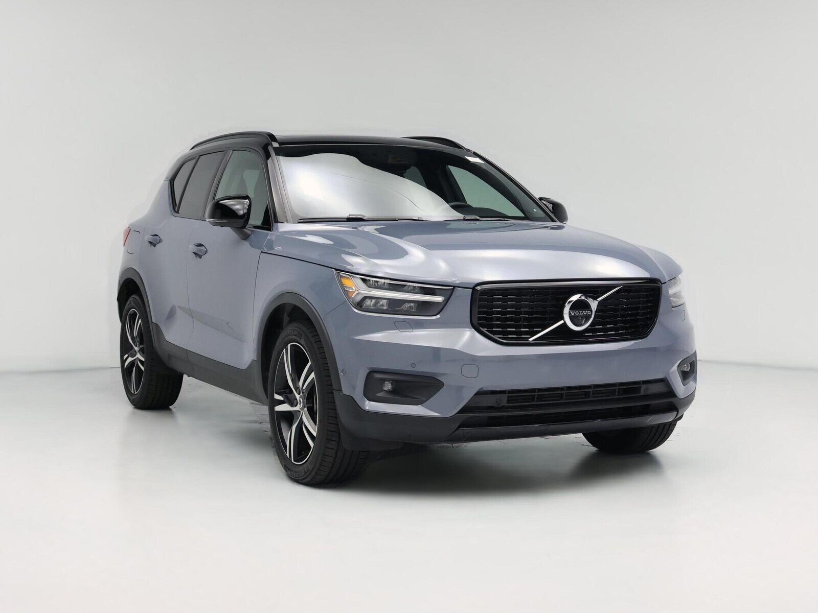 2020 VOLVO XC40
