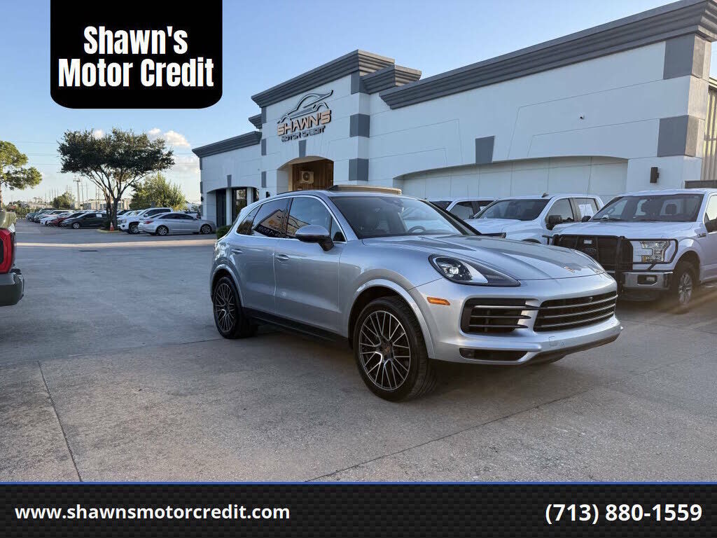 2023 PORSCHE Cayenne