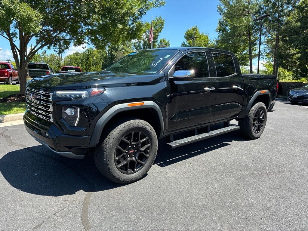 2023 GMC Canyon