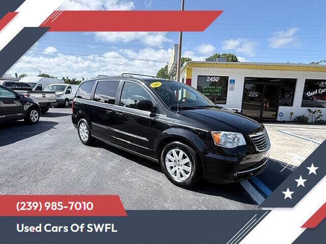 2015 CHRYSLER Town and Country