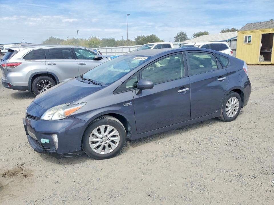 2014 TOYOTA Prius
