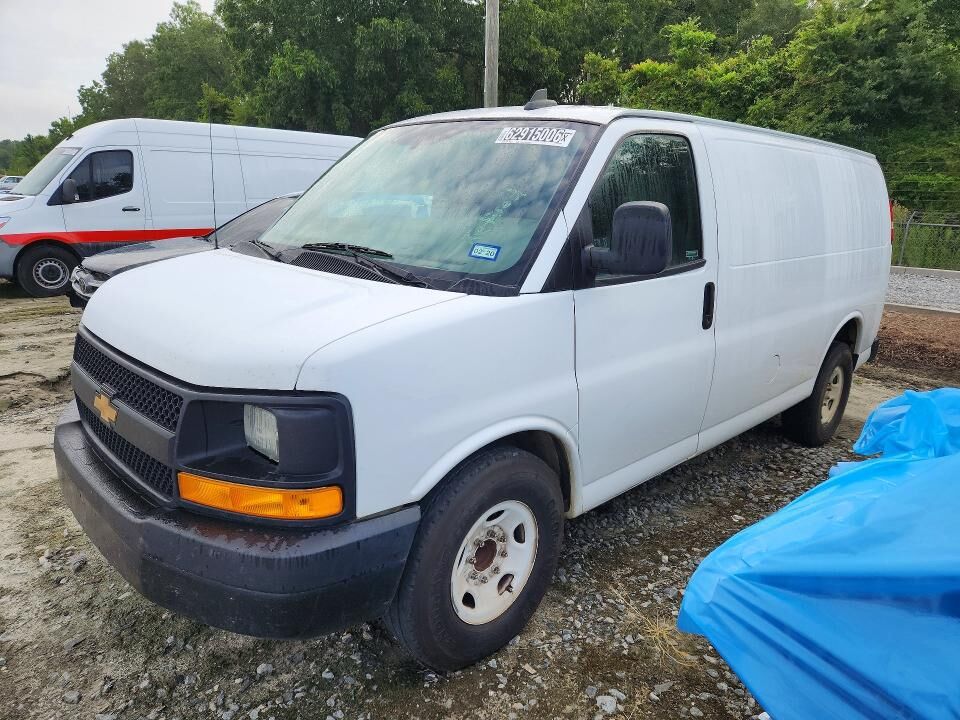 2017 CHEVROLET Express