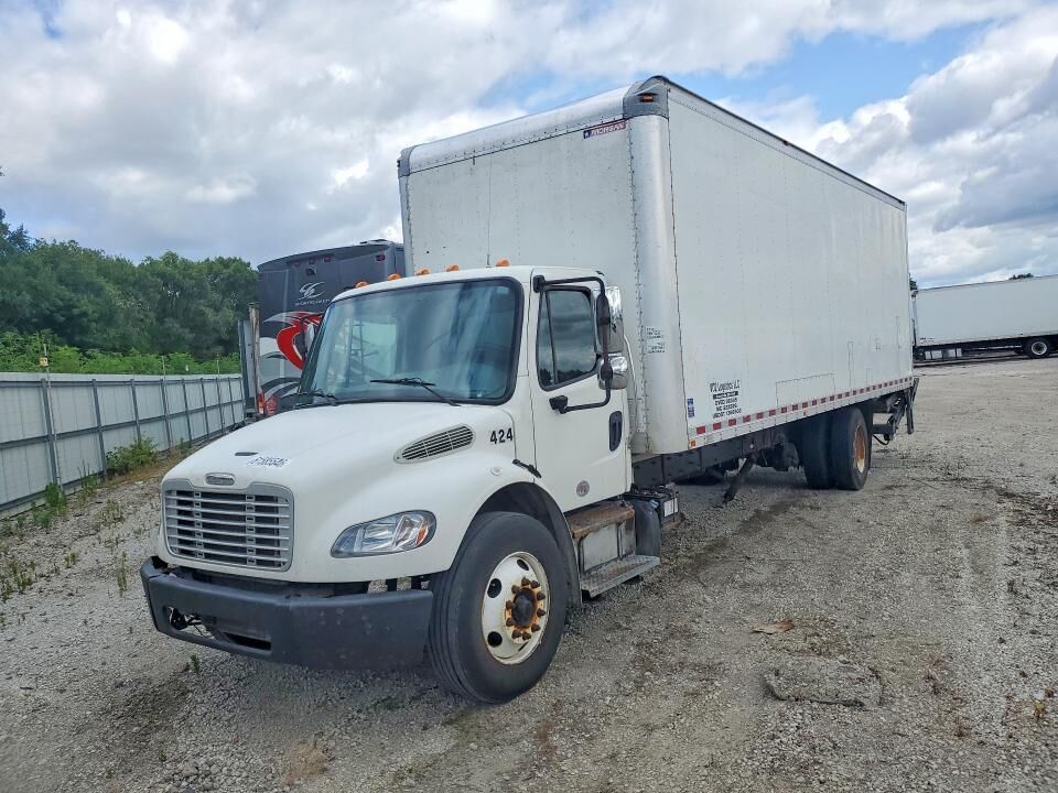 2016 FREIGHTLINER M2