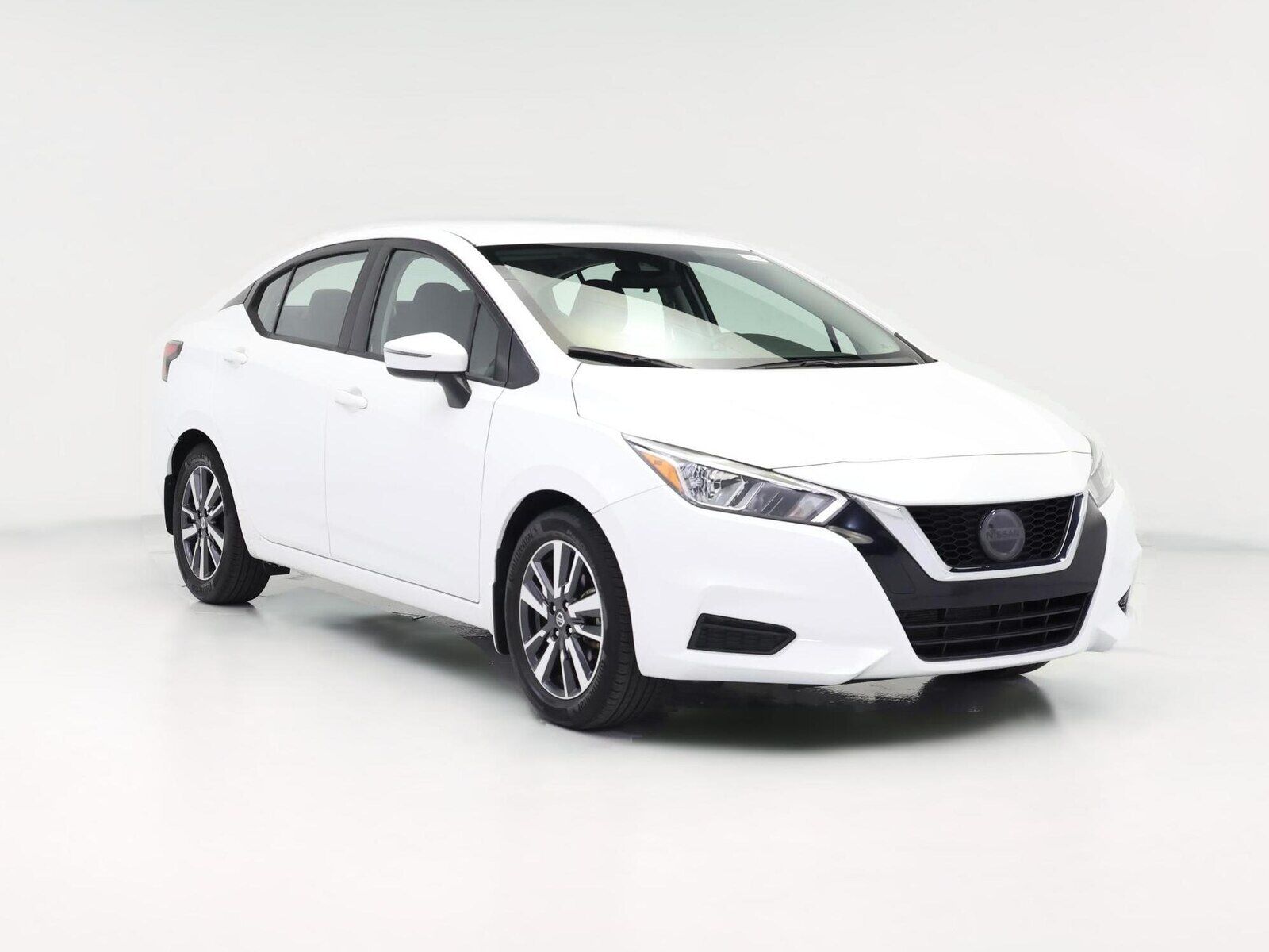 2021 NISSAN Versa