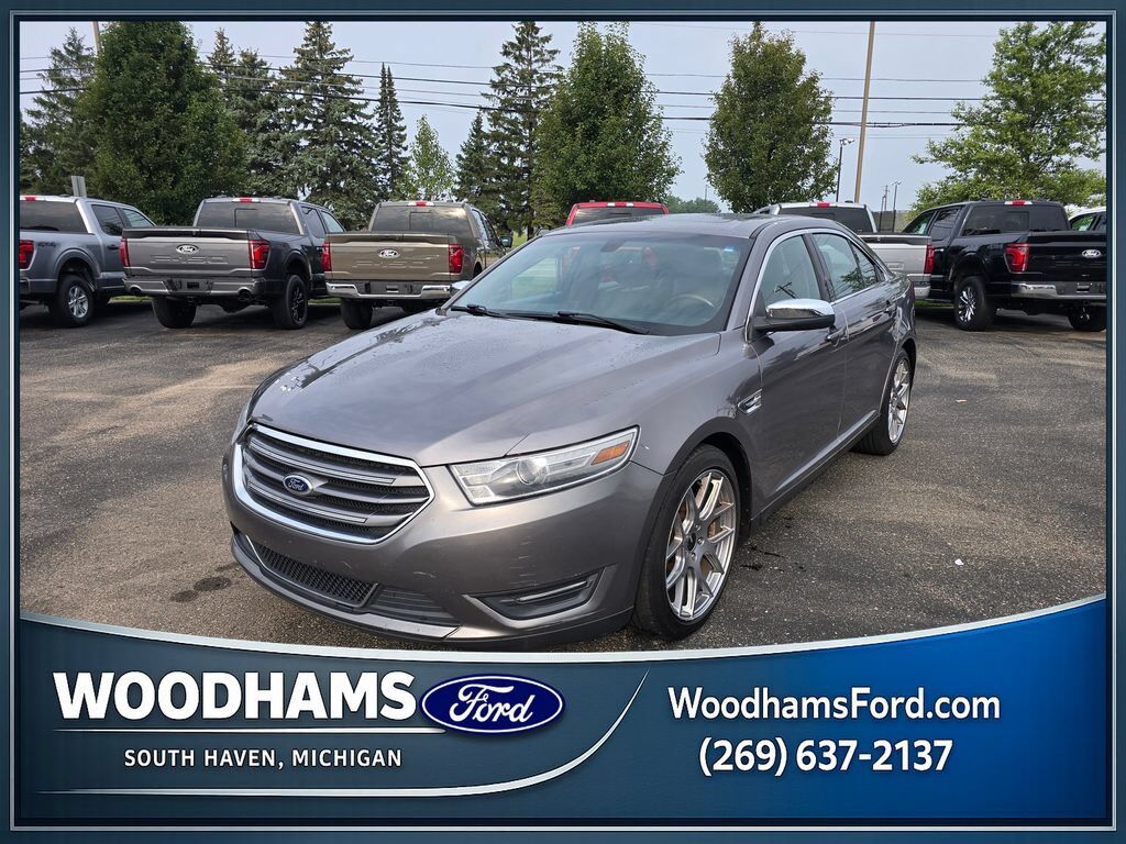 2013 FORD Taurus