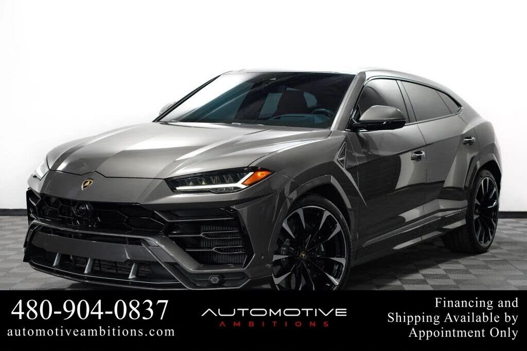 2021 LAMBORGHINI URUS