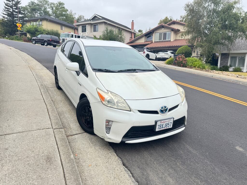 2013 TOYOTA PRIUS