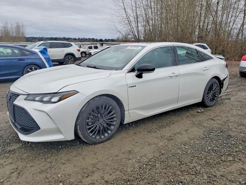 2020 TOYOTA Avalon