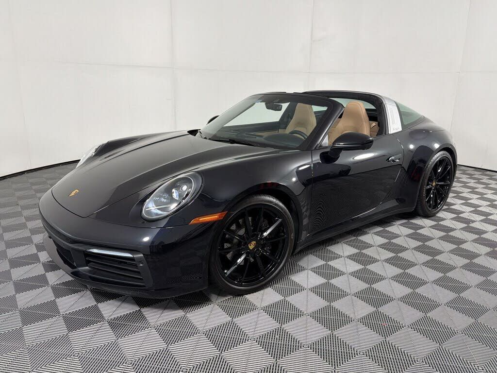 2024 PORSCHE 911