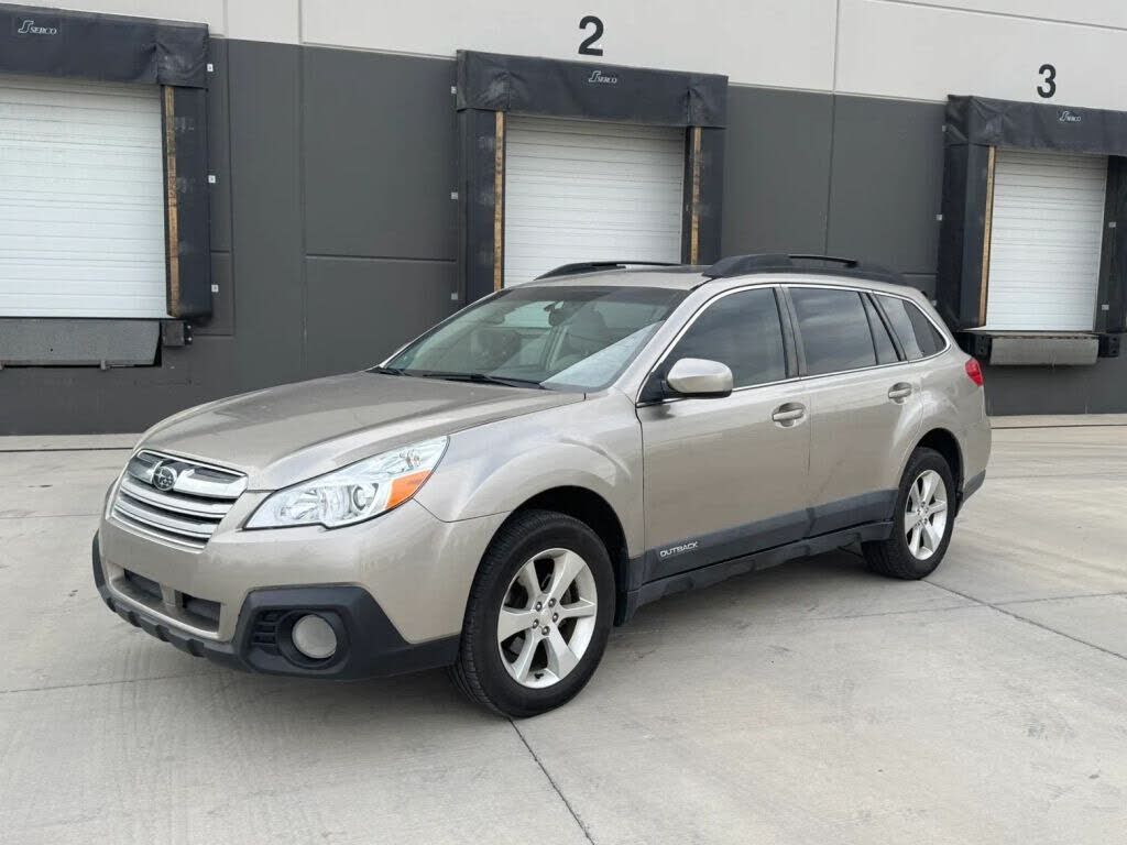 2014 SUBARU Outback