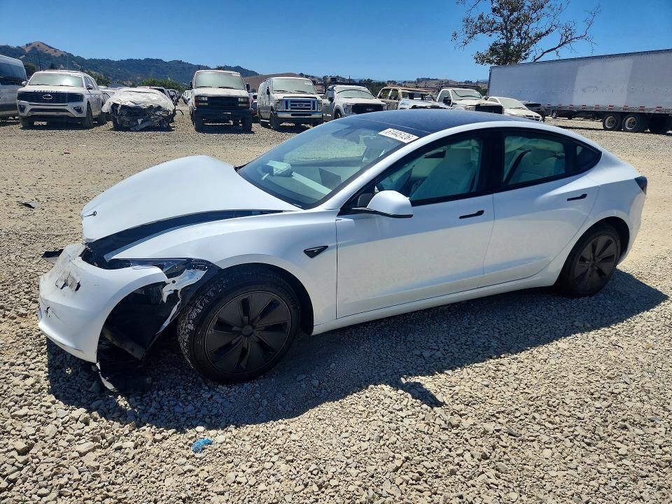 2026 TESLA Model 3