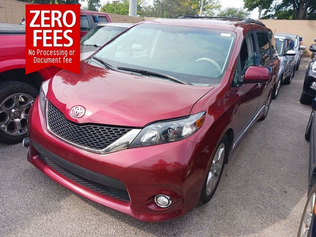 2013 TOYOTA Sienna