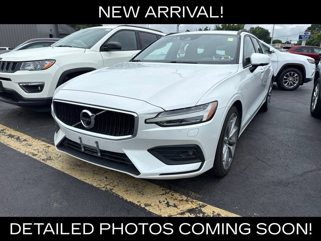 2020 VOLVO V60