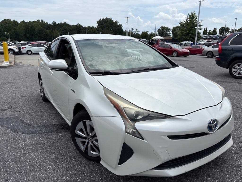 2016 TOYOTA PRIUS
