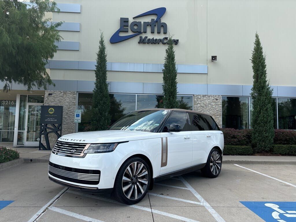 2024 LAND ROVER Range Rover