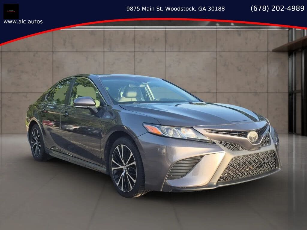 2018 TOYOTA Camry
