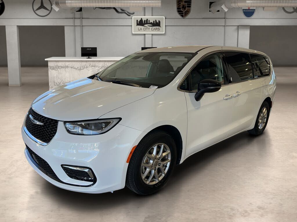 2024 CHRYSLER Pacifica