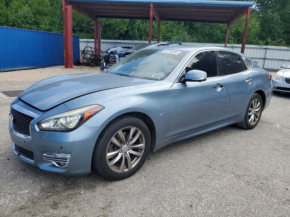 2018 INFINITI Q70
