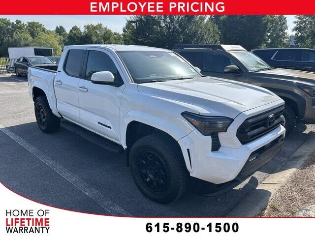 2024 TOYOTA Tacoma