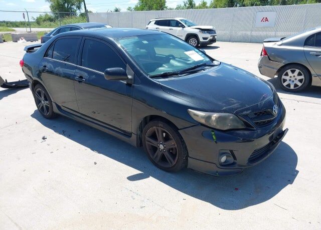 2013 TOYOTA Corolla