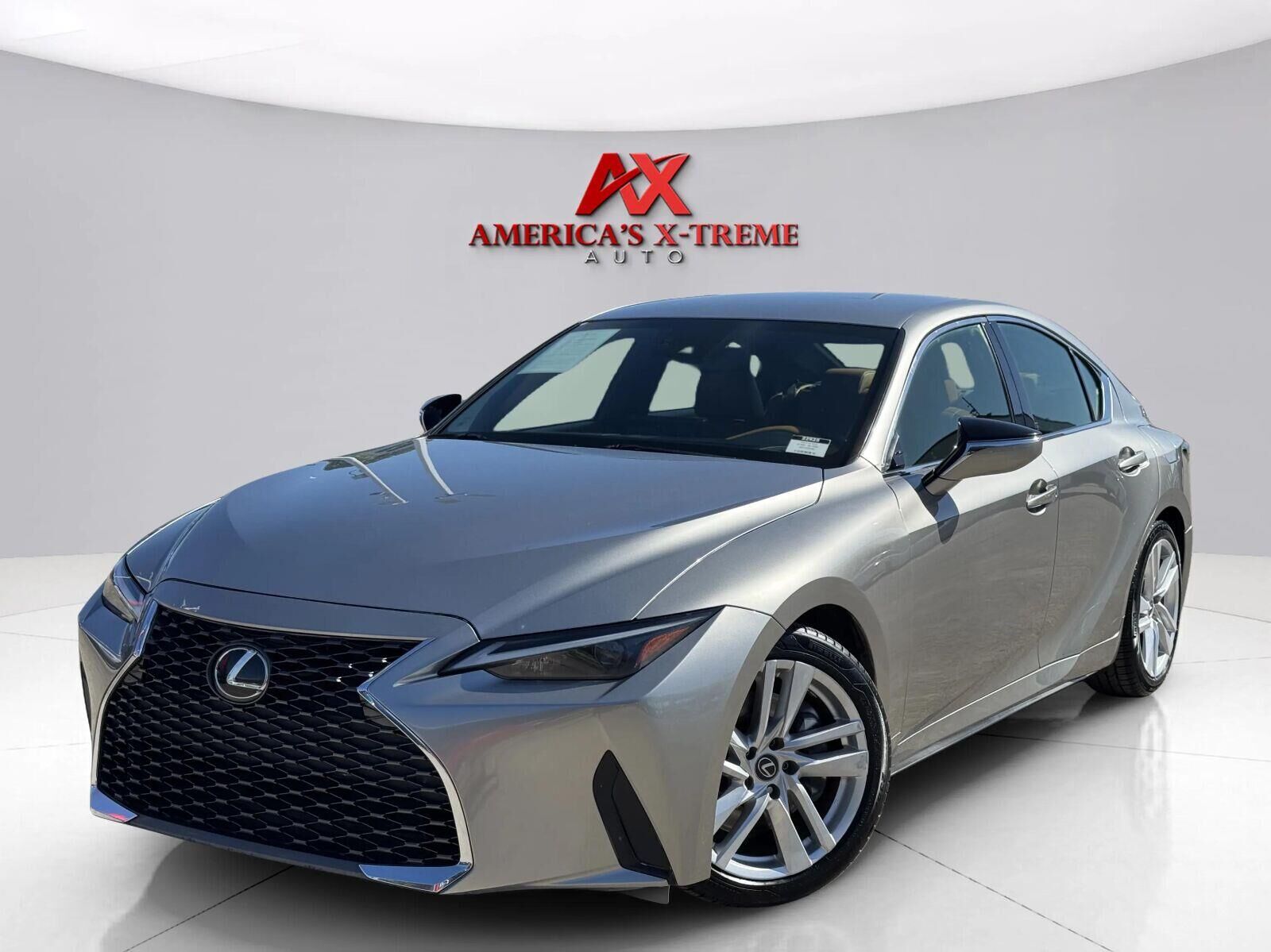 2021 LEXUS IS