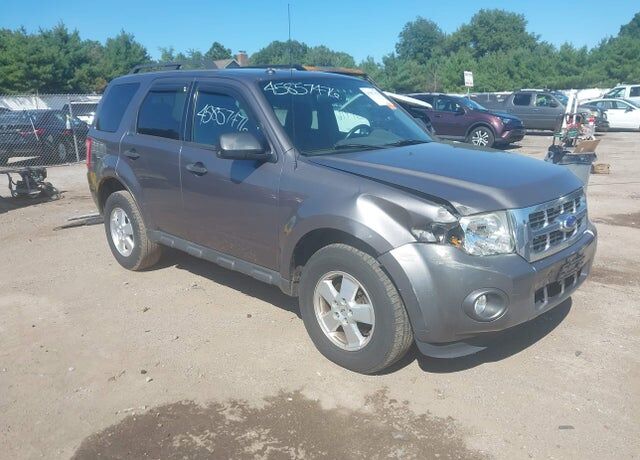 2011 FORD Escape
