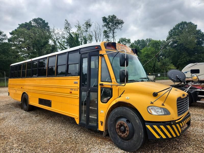 2015 FREIGHTLINER B2 Bus Chassis