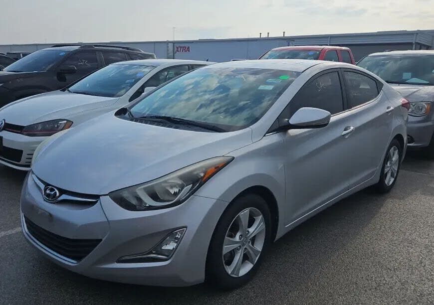 2016 HYUNDAI Elantra