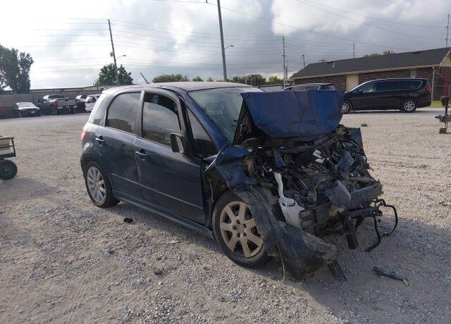 2011 SUZUKI SX4
