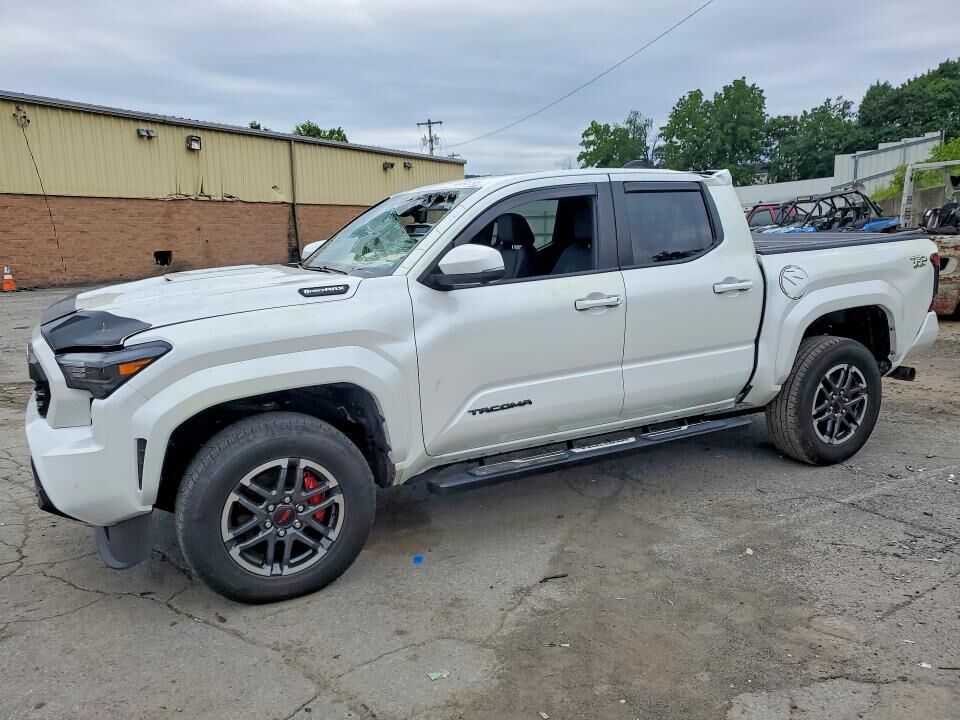 2025 TOYOTA Tacoma