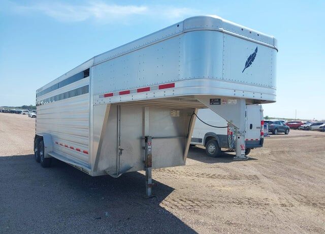 2022 FEATHERLITE TRAILERS Featherlite Trailers