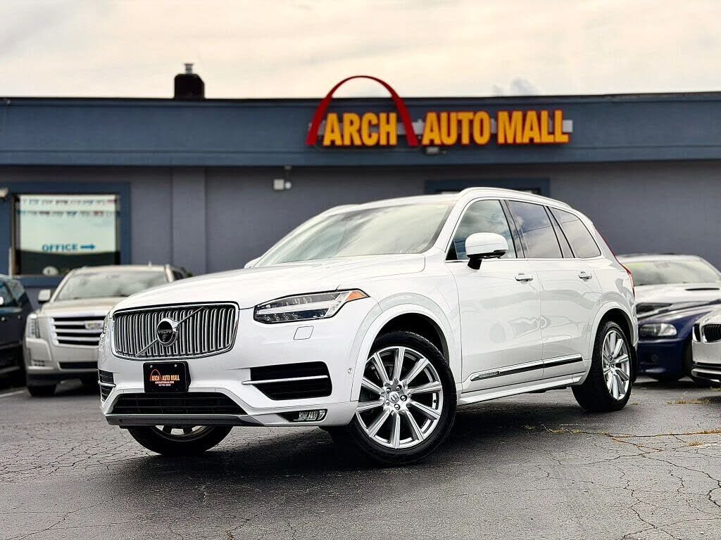 2016 VOLVO XC90