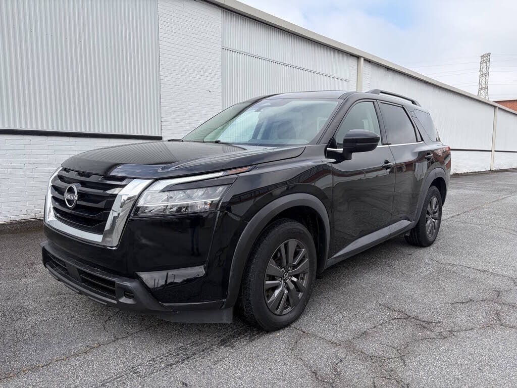 2022 NISSAN Pathfinder