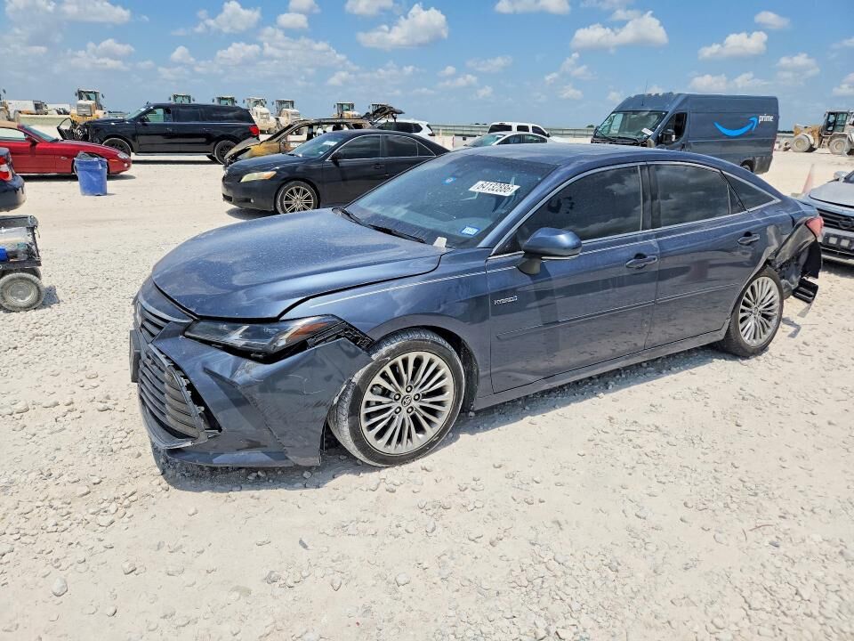 2019 TOYOTA Avalon